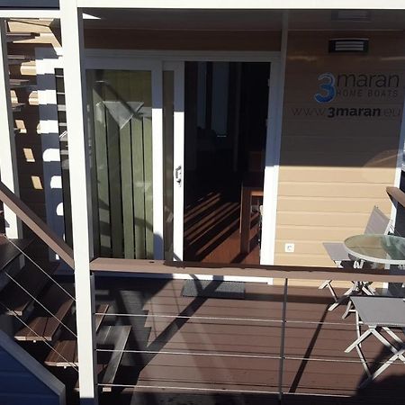 Hausboot Pula - Floating House Water Lily Exterior foto
